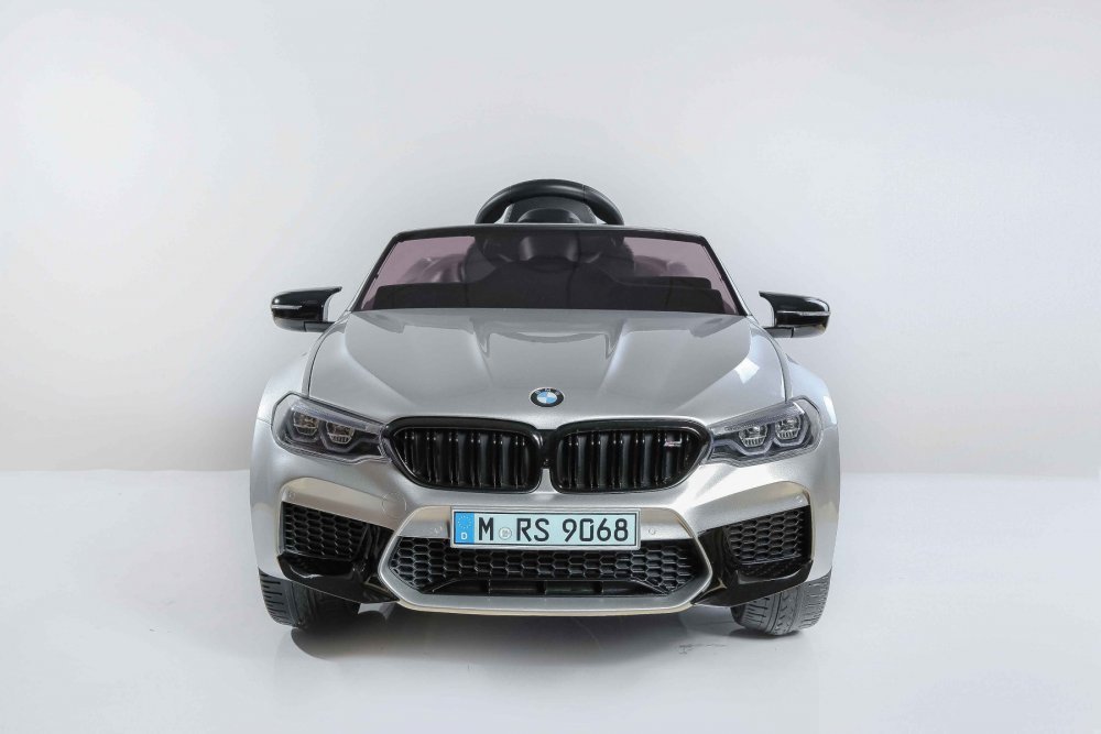 https://www.elektrickeauticka.sk/pub/media/catalog/product/b/m/bmw_m5_ride_on_car_proto_typ_e_2020.8.3_01_0001.jpg