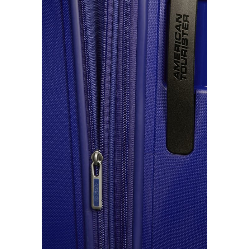 https://www.andreashop.sk/files/kat_img/SAMSONITE_SPINNER_AMERICAN_TOURISTER_51G41002_SUNSIDE-6828.5,_EXP_JUST_LUGGAGE_NAVY_51G-41-002_9_f6639694060d432a92b221034f7385a1.jpg