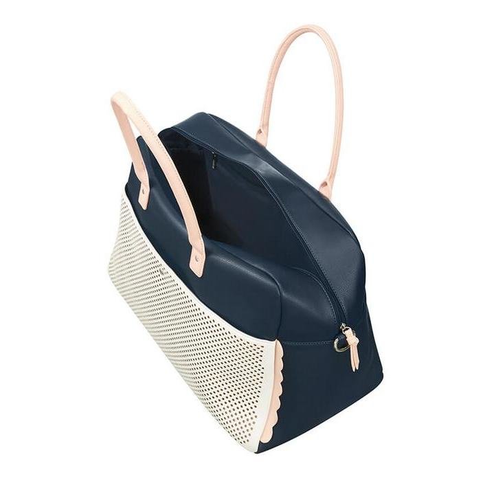 https://www.andreashop.sk/files/kat_img/WEEKENDER_AT_BY_SAMSONITE65G11005_LUNA_POP_43L_LUGGAGE_ONLY_DARK_NAVY_LIGHT_PINK_3_951d5db737a54f92a2fbf3d75b094a26.jpg