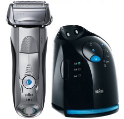 BRAUN SERIES 7-799-7 CLEAN AND CHARGE WET AND DRY vystavený kus